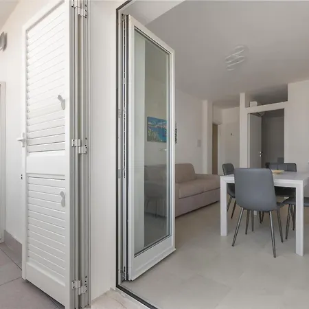 Brezza Marina Apartment